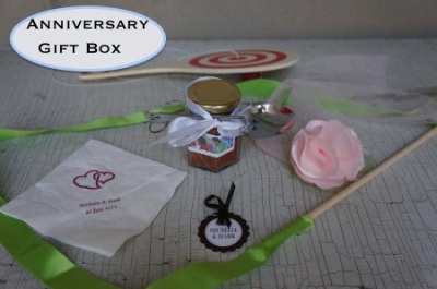 anniversary box